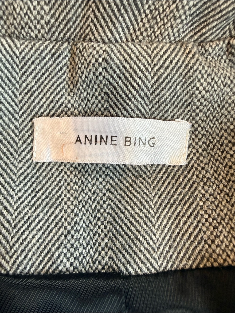Annie Bing Becky Women's Gray Herringbone Blazer - Picture 15 of 15